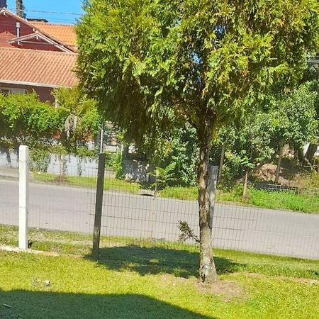 Casa Ampla Com Lareira E Churrasqueira Canela Exterior foto